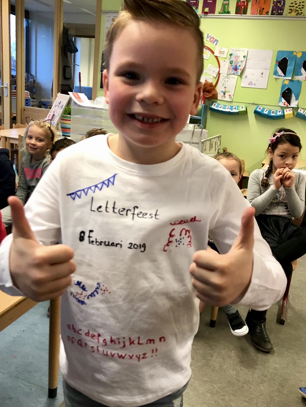 Leerlingen groep 2/3 en 3 hebben het letterfeest gevierd! 