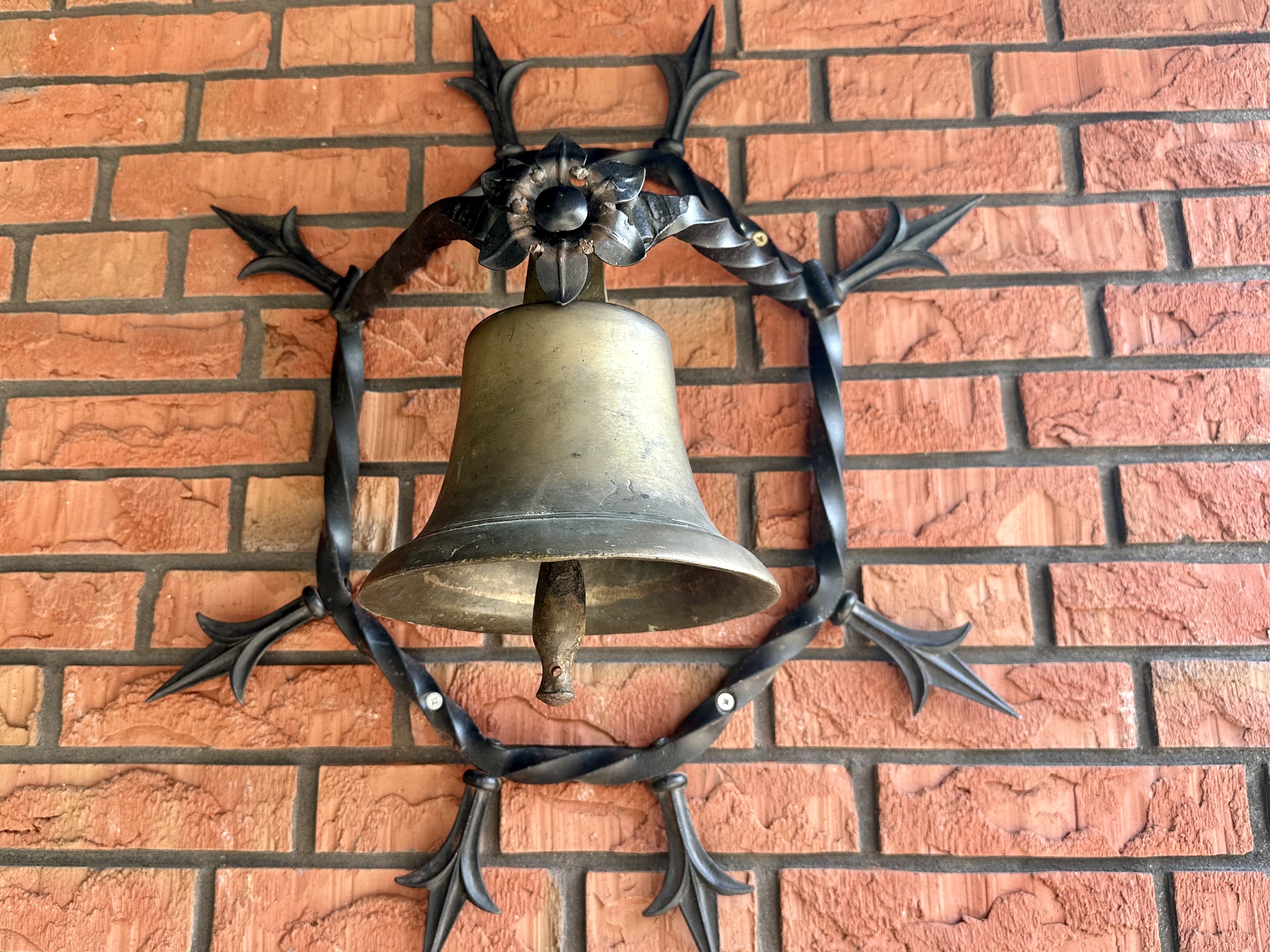 Oude schoolbel in ere hersteld