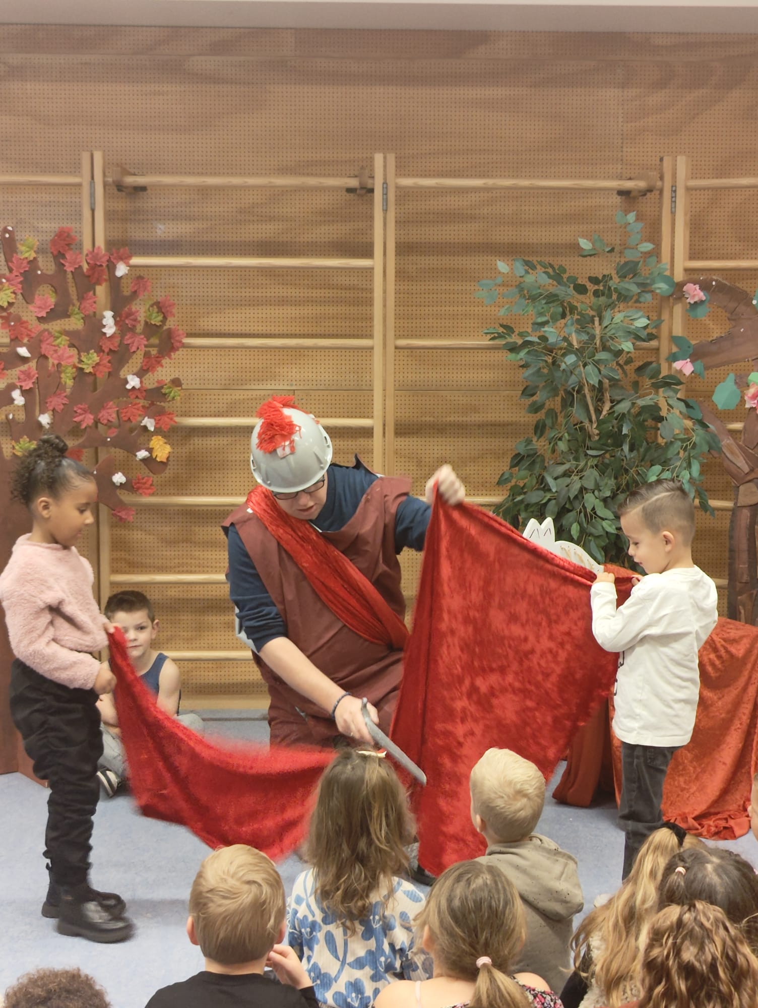 Kinderen zijn klaar voor Sint Maarten