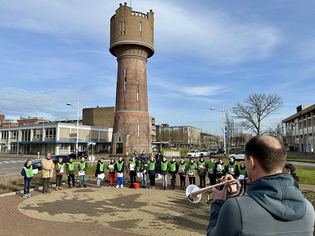 Herdenking bij de vijfsprong (1)