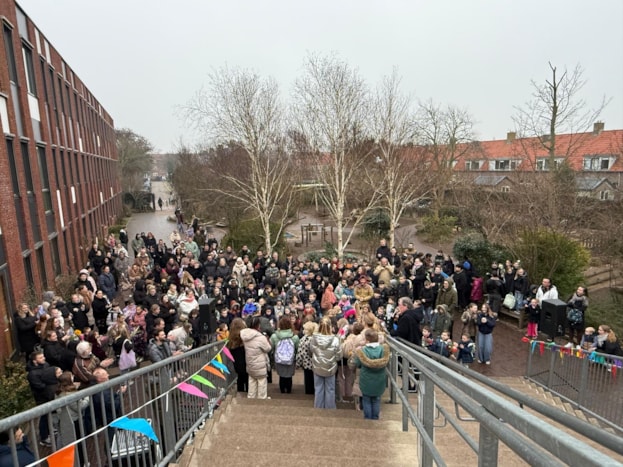 c13522d5-e63f-45fd-9d35-724ac4188db6